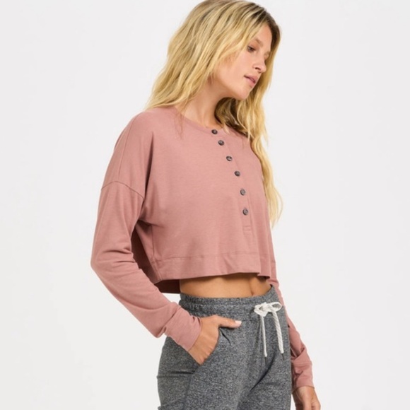 Vuori Br Crop Button Front Top. - Picture 1 of 8